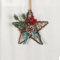 Weihnachtskranz Sternform mit Kiefernnadeln, roten Beeren und Merry Christmas Schleife - Einzelstern - Roter Kiefernzapfen-Stil