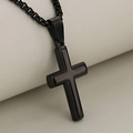 Collar con colgante de cruz de acero inoxidable negro con acabado de metal pulido - Negro