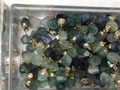 Assortiment de pendentifs en fluorine naturelle avec bélières en métal doré - Fluorite