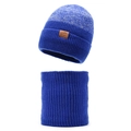 Set invernale con berretto lavorato a maglia e scaldacollo in blu scuro con pompon - Taglia unica / Blu Zaffiro