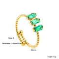 Verstelbare gouden gedraaide ring met drie rechthoekig geslepen groene zirkoon - Goud Gedraaid Touw Groene Zirkonia (RI1514J8G)