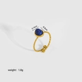 Detailansicht eines offenen Goldrings mit geometrischem blauem ovalem Naturstein - Einstellbar Offen / Lapislazuli-Stil (YYR023064-LA)