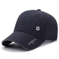 Gorra de béisbol azul oscuro de secado rápido con logotipo M y estampado deportivo - Ajustable / Azul marino