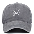 Gorra de béisbol de algodón lavado gris con bordado de lazo blanco retro chic - Ajustable / Gris