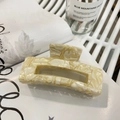 Elegant cream marble pattern acetate hair claw clip with a hollow square design - Cream Marble