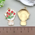 White enamel tulip bouquet alloy charm with red flower and green leaves on gold base - Red Enamel Flower Bouquet 27*18mm