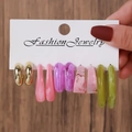 Set de 5 pares de pendientes de aro en C de resina acrílica y acabado dorado - Estilo de Mármol Mezclado Rosa Púrpura (E0733-1)