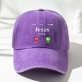 Detail der lila gewaschenen Baumwoll-Basecap mit Jesus-Calling-Bildschirm-Design - Einheitsgröße / Lila