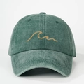 Berretto da baseball verde lavato vintage con motivo a onde ricamato e cinturino regolabile - Taglia unica / Verde Scuro