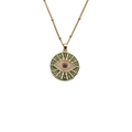Detailansicht des vergoldeten Evil Eye Anhängers mit grünen und blauen Zirkonia Steinen - 00012 Grün + 40CM Perlenkette