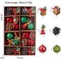Kerstboomversiering set met dennenappels, rode ballen, bellen en strikken in cadeauverpakking - Rood-Groene Serie Set / Rood