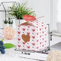 Scatola regalo a righe rosa con finestra a cuore e tag Love, formato 7,5 cm - Scatola Regalo Cuore a Strisce / 7.5x7.5x7.5cm