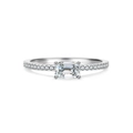 Eleganter V-Ring aus 925er Silber mit Smaragdschliff-Stein und Pavé-Besatz für Damen - US 5 / Smaragdschliff Reihen Diamant-Stil (CBJZ008)