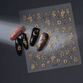 Détail d'autocollants 3D dorés pour ongles motifs serpent et lune sur capsules d'ongles - Marquage à l'or (CO-315) / Doré