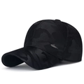 Schwarze Camouflage-Baseballkappe mit atmungsaktivem Mesh und seitlichem Metalllogo - Verstellbar / Schwarz