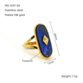 Detalle macro de un anillo vintage chapado en oro de 18k con piedra turquesa ovalada - Estilo Turquesa Azul (NO.1691-02) / Azul