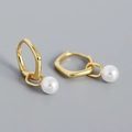 Pendientes de aro geométricos de plata S925 dorados con perla blanca pulida - Dorado