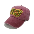 Detailaufnahme der Vintage-Baseballkappe aus Baumwolle mit NY-Patch-Stickerei - M (56-58cm) / Burgunderrot