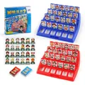 Wer ist es Ratespiel mit roten und blauen Spielbrettern und 96 Charakterkarten - 27.5*5.5*27.5cm / Charakter Erraten