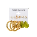 Set di 6 orecchini dorati con farfalle, perle e cerchi geometrici su scheda espositiva - Stile 8 (8402)