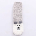 Chaussettes ours gris et blanc en polaire corail avec oreilles 3D et broderie mignonne - Ours à Tête Blanche