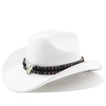 Détail d'un chapeau de cowboy blanc avec bande ethnique et ornement de tête de taureau - M (56-58cm) / Blanc pur