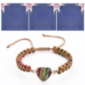 Detail eines herzförmigen Steinarmbands mit Kordelzug und floralen Grußkarten - Bunt Gestreifter Herz-Stil (款式-5) / An meine Nichte