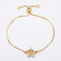 Bracelet étoile doré avec relief Vierge Marie et incrustations de zircons étincelants - Étoile Vierge Marie