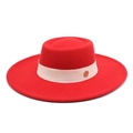 Red wool fedora hat with a 9.5cm brim, beige decorative ribbon and gold metal logo - M (56-58cm) / Red