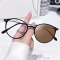 Classic black round frame glasses with photochromic lenses and slim metal temples - Photochromic Brown / Shiny Black Silver Frame
