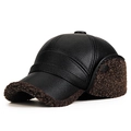 Cappello invernale da uomo in pelle nera con paraorecchie e fodera in ecopelliccia - Taglia unica / Caffè