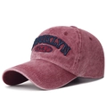 Berretto da baseball vintage in cotone lavato rosso con ricamo 1947 Brooklyn - Regolabile / Borgogna