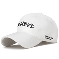 Casquette de baseball blanche avec broderie Believe noire et visière courbée en coton - Réglable / Blanc