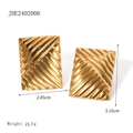 18K gold plated rectangular earrings with diagonal wave texture and 3.15cm height - Gold