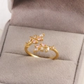 Bague ajustable dorée motif fleur ornée de zircons marquises roses et blancs - Or / Style Fleur Feuille de Branche (Style 9)