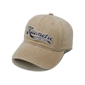 Dettaglio del cappellino vintage kaki in cotone con ricamo 3D Kilometer e cuciture - M (56-58cm) / Cachi