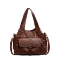 Borsa tote vintage in pelle marrone con tracolla regolabile e fibbie in metallo su bianco - Cuoio
