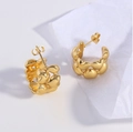 Golden heart-shaped chain link stud earrings with a semi-circular minimalist metal design - Linked Hearts EJ06-6