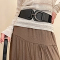 Détail d'une large ceinture élastique noire avec boucle argentée vintage sur une robe - 59# Noir Géométrique Taille Élastique