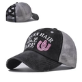 Vintage paardenstaart baseballpet met mesh en Barn Hair Don't Care borduursel - Verstelbaar / Roze