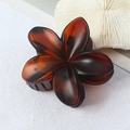 Brown amber flower hair claw clip with tortoiseshell texture for women styling - Matte Red Leopard