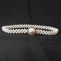 Damen Perlen-Taillenkette mit dreireihigen Perlen und glitzernder Strass-Schnalle - 8132-Runde Perlenschnalle