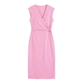 Robe rose sans manches avec col en V, taille croisée et détail d'épingle dorée - Rose