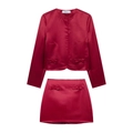 Elegante rode satijnen set bestaande uit een kort jasje met strikken en een minirok - XS / Bordeauxrood