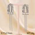 Boucles d'oreilles argentées à pompons géométriques et strass sur support rose - Couleur Acier