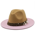 Cappello fedora bicolore in lana beige e rosa con nastro leopardato e perle - M (56-58cm) / Blocco di Colore Cammello e Rosa (02)