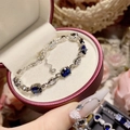 Bracciale vintage argento con pietre blu ovali e cristalli in una scatola rossa - Ovale Corindone Artificiale Blu Argento Intarsiato (16+5cm)