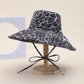 Double-sided wide brim sun hat featuring a classic leopard print and adjustable drawstring - Leopard Style / Gray