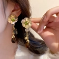 Luxurious floral tassel earrings with green crystal and vintage metallic petal drop design - Vintage Flower Emerald Gemstone Tassel (30# Silver Needle)