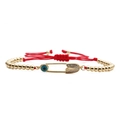 Verstellbares rotes Kordelarmband mit Goldperlen und Zirkonia-Büroklammer im Evil Eye Look - Goldene Sicherheitsnadel Kupferperlen Rotes Seil